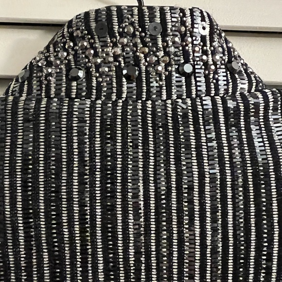 GORGEOUS St. John Evening Black & Silver Embellished Knit Jacket. - Picture 3 of 7